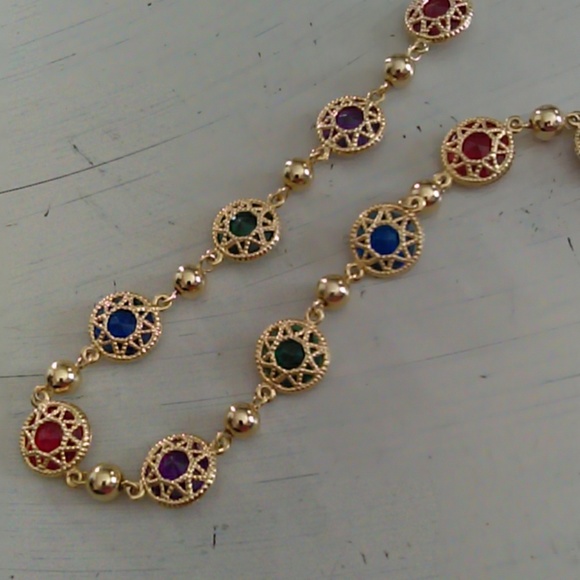 Gold finish jeweltone necklace - Picture 3 of 3